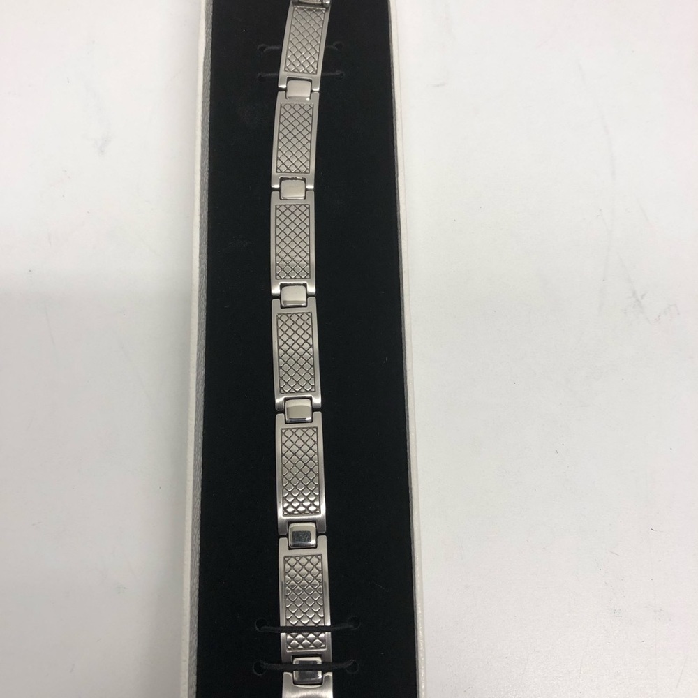 Uno Lorenzo bracelet stainless steel 8 inches - Picture 2 of 4